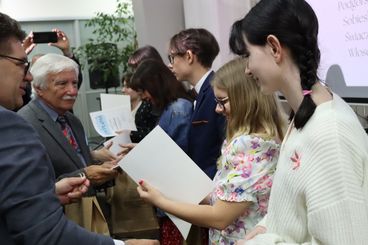 Agata Nowak z Poznania z nagrodą główną, Anna Kobylińska z Warszawy z nagrodą przyjaciół Marii Ewy Aulich – za nami III Ogólnopolski Konkurs Poetycki